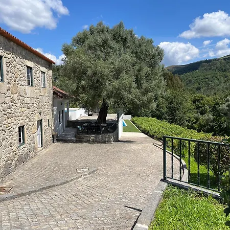 Quinta Da Vinha Velha * Labrujo